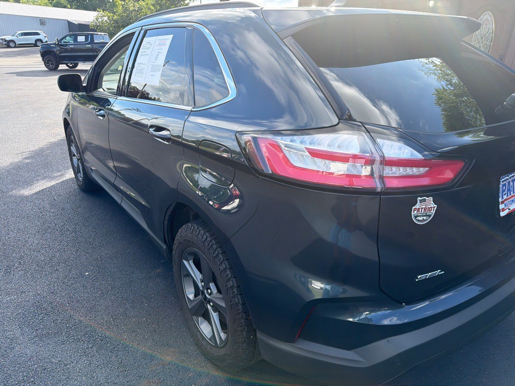 2022 Ford Edge Image 13