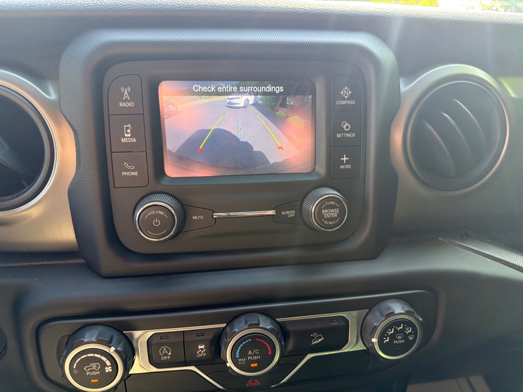 2018 Jeep Wrangler Unlimited Image 17