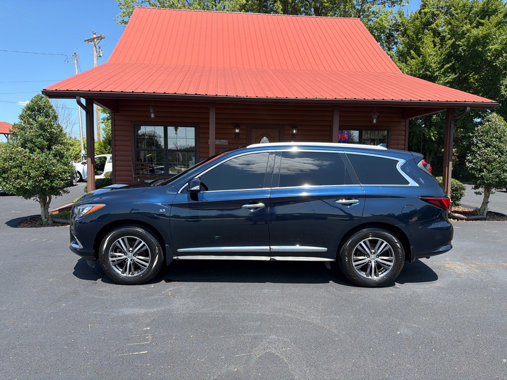 2017 INFINITI QX60 Image 1