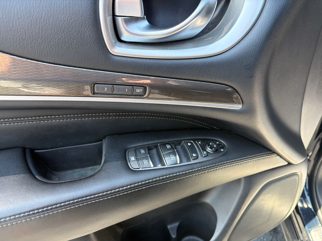 2017 INFINITI QX60 Image 19