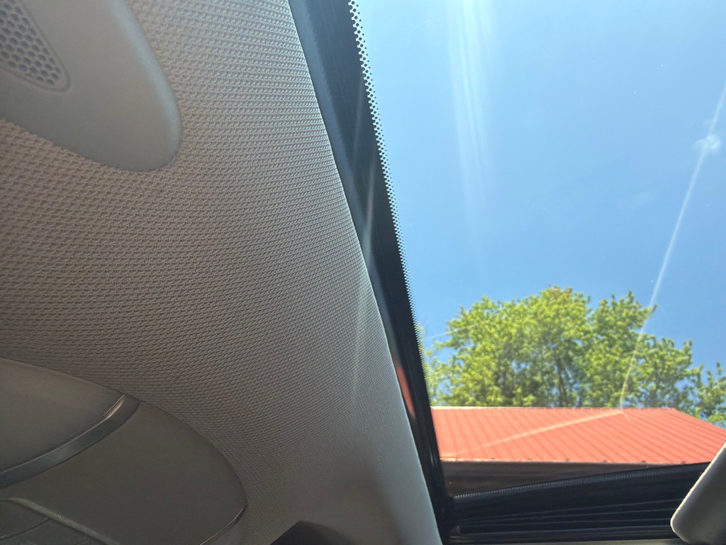 2017 INFINITI QX60 Image 26