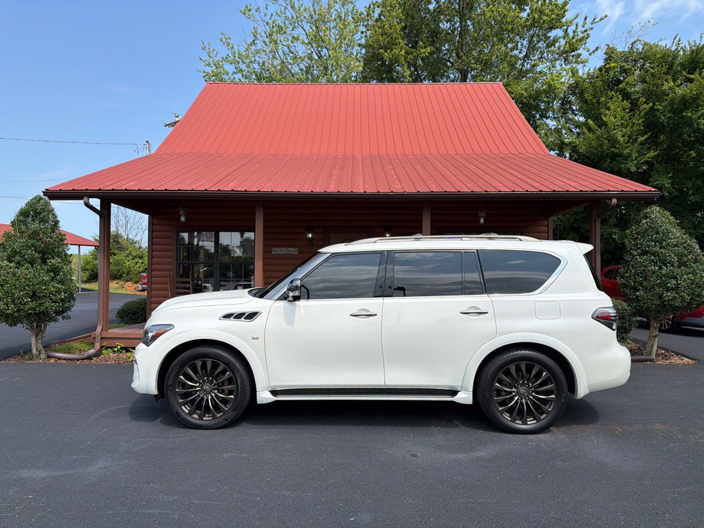 2017 INFINITI QX80 Image 1