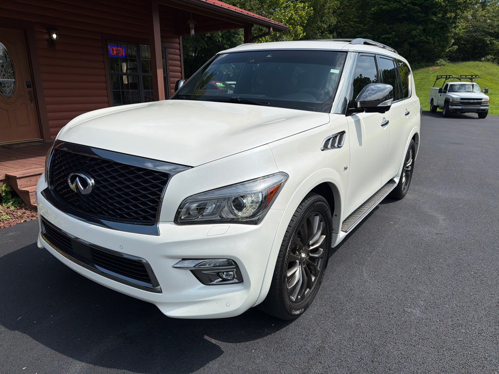 2017 INFINITI QX80 Image 2