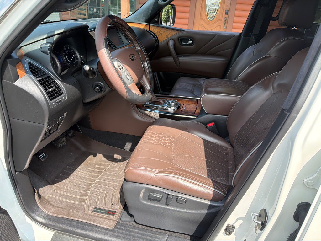 2017 INFINITI QX80 Image 20