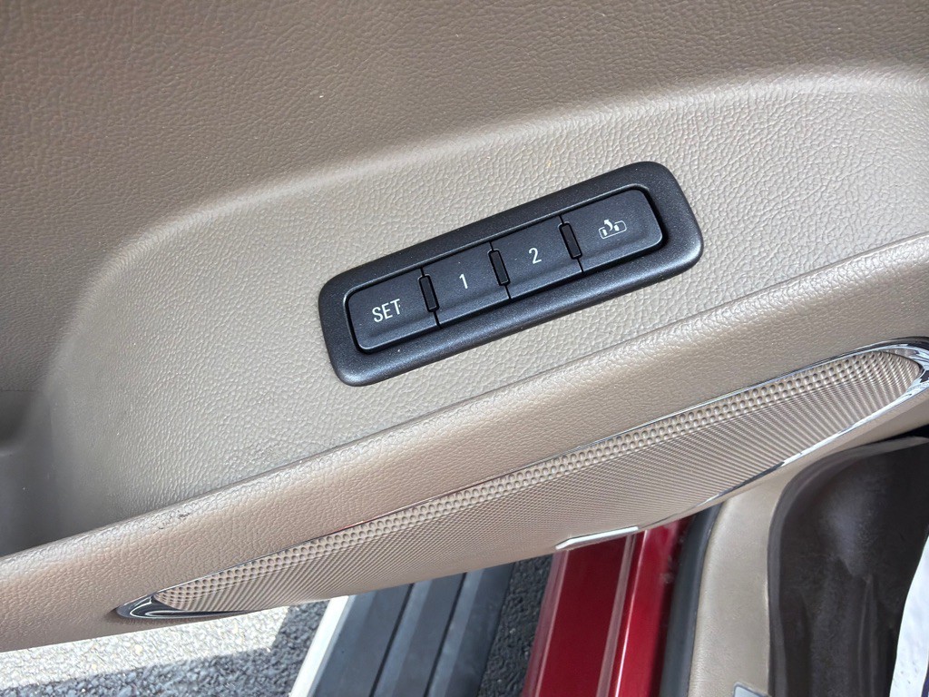 2017 Chevrolet Tahoe Image 21