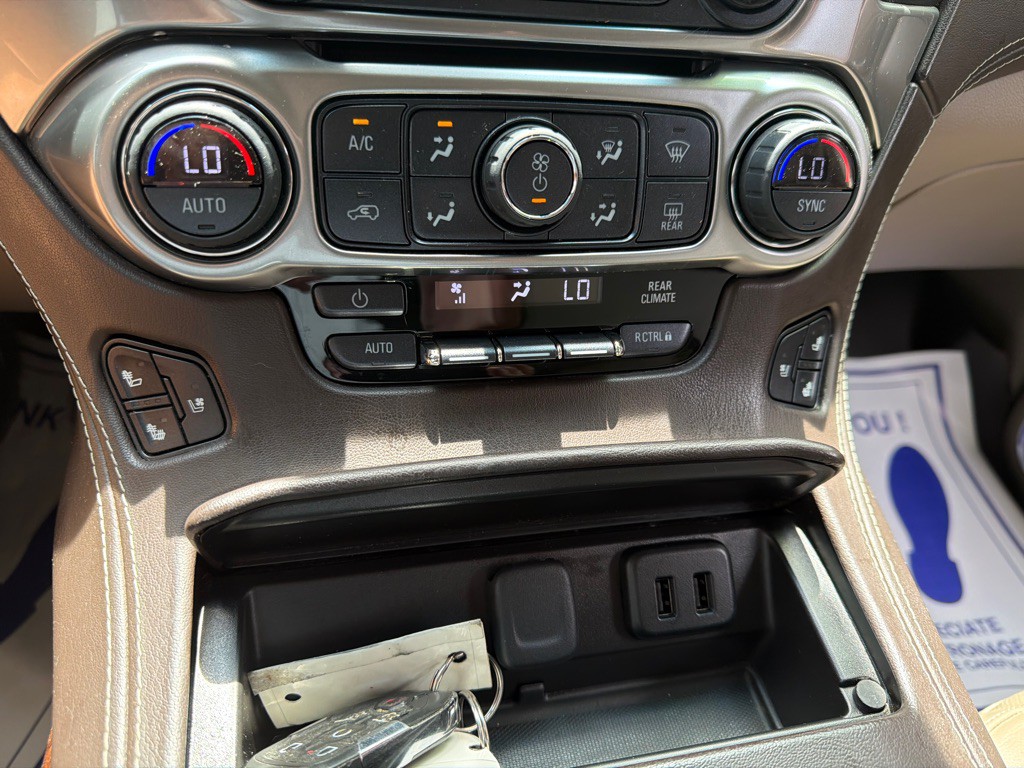 2017 Chevrolet Tahoe Image 28
