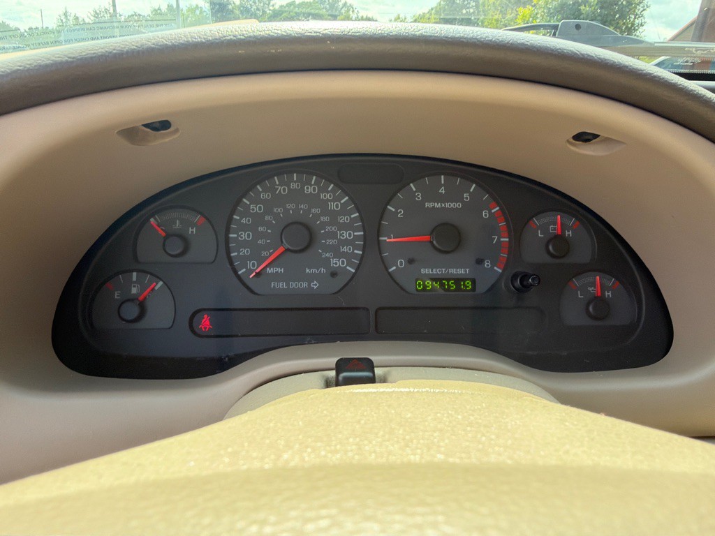 2001 Ford Mustang Image 17