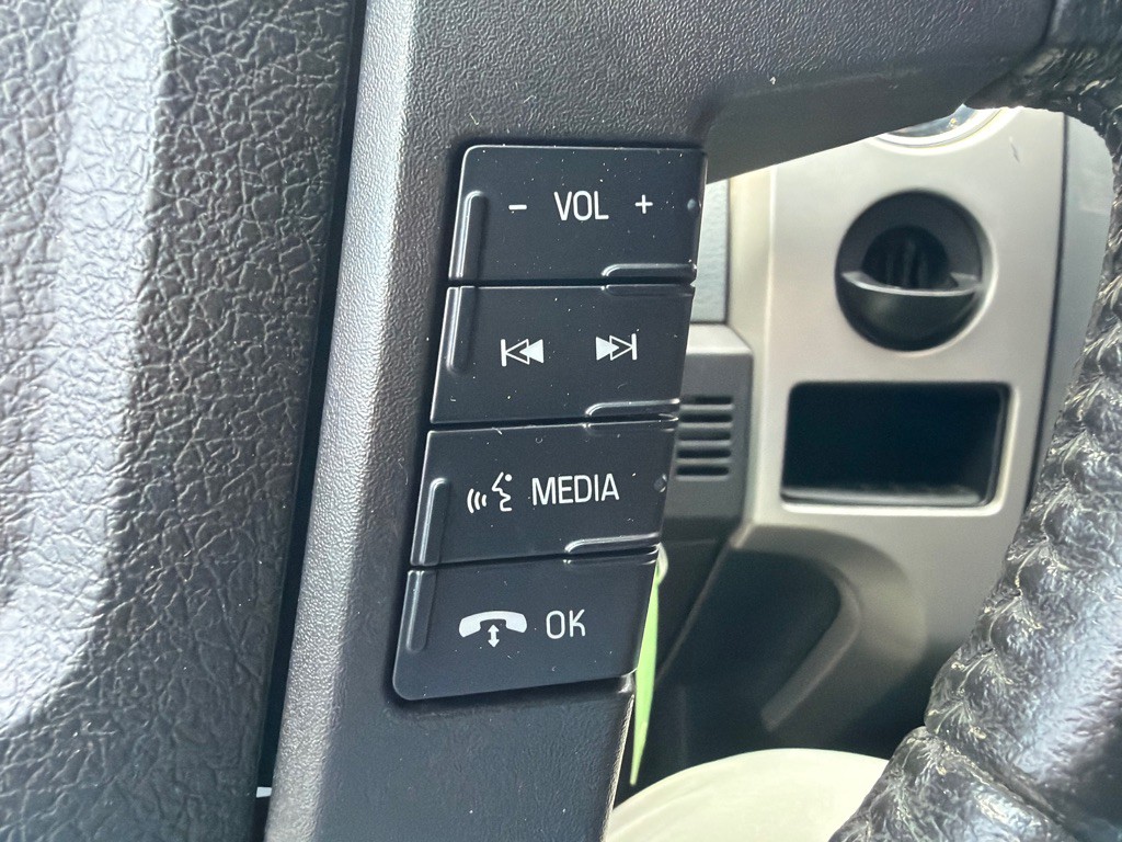 2014 Ford F-150 Image 24