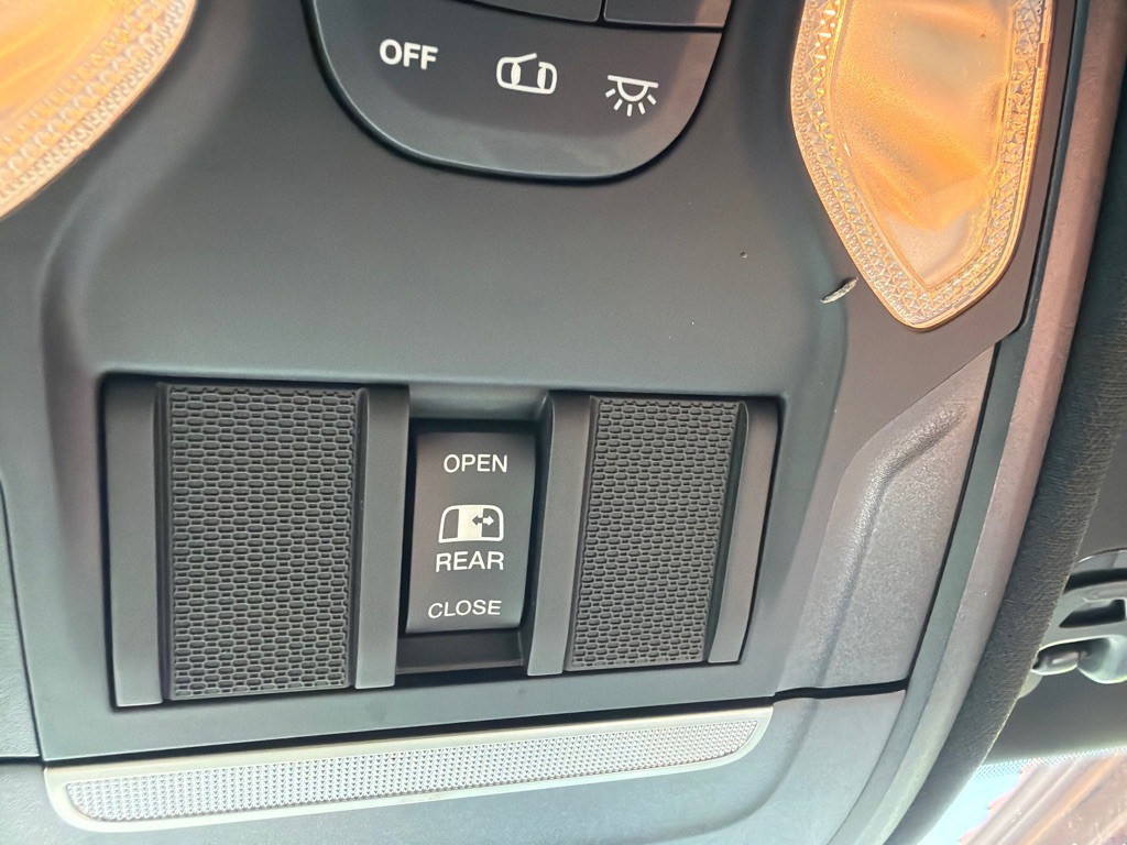 2021 RAM 1500 Image 30