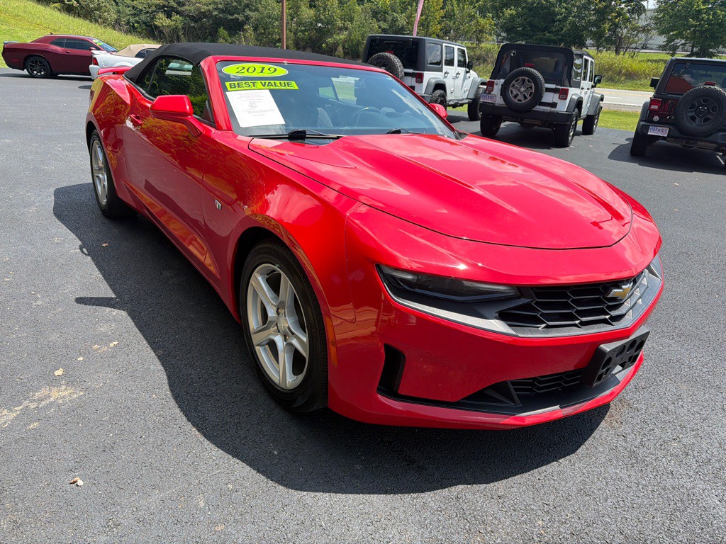 2019 Chevrolet Camaro Image 3