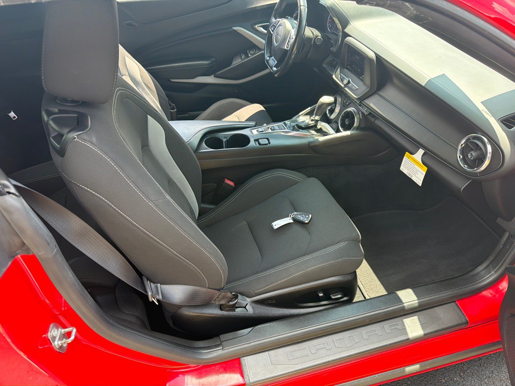 2019 Chevrolet Camaro Image 5