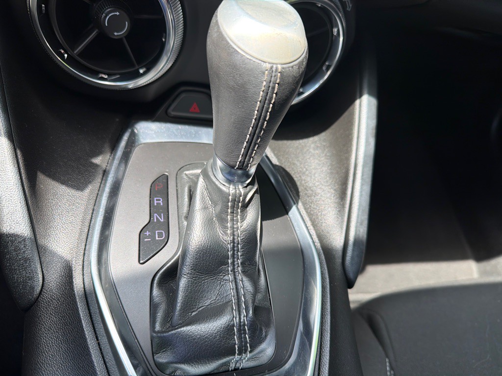 2019 Chevrolet Camaro Image 20