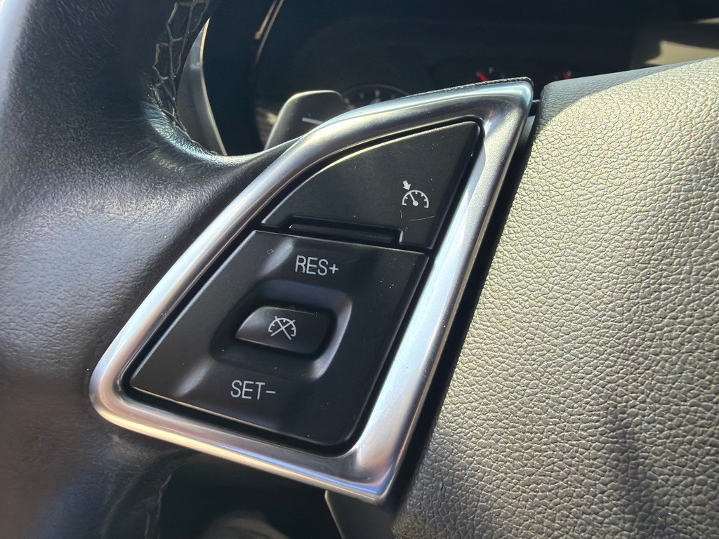2019 Chevrolet Camaro Image 24