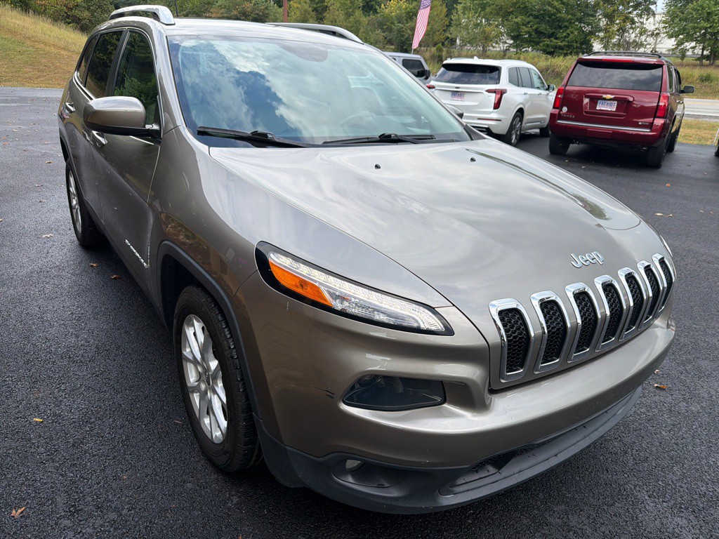 2017 Jeep Cherokee Image 4