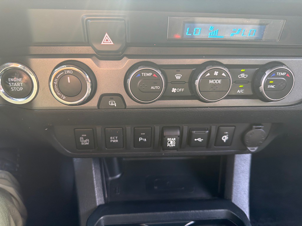 2022 Toyota Tacoma Image 24