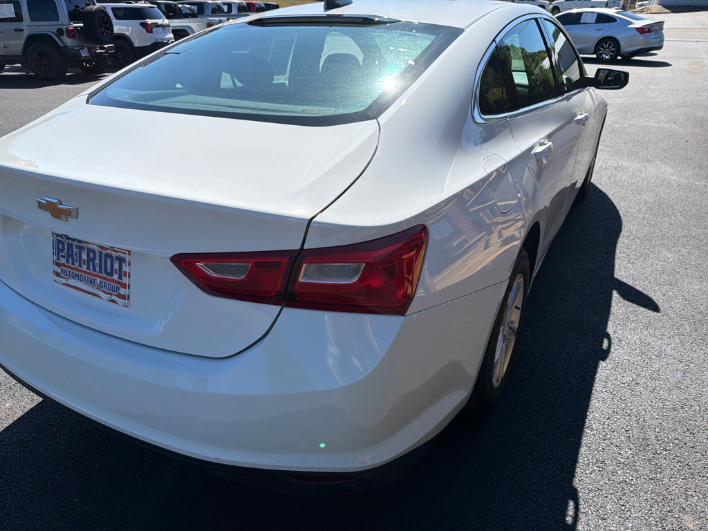 2025 Chevrolet Malibu Image 10