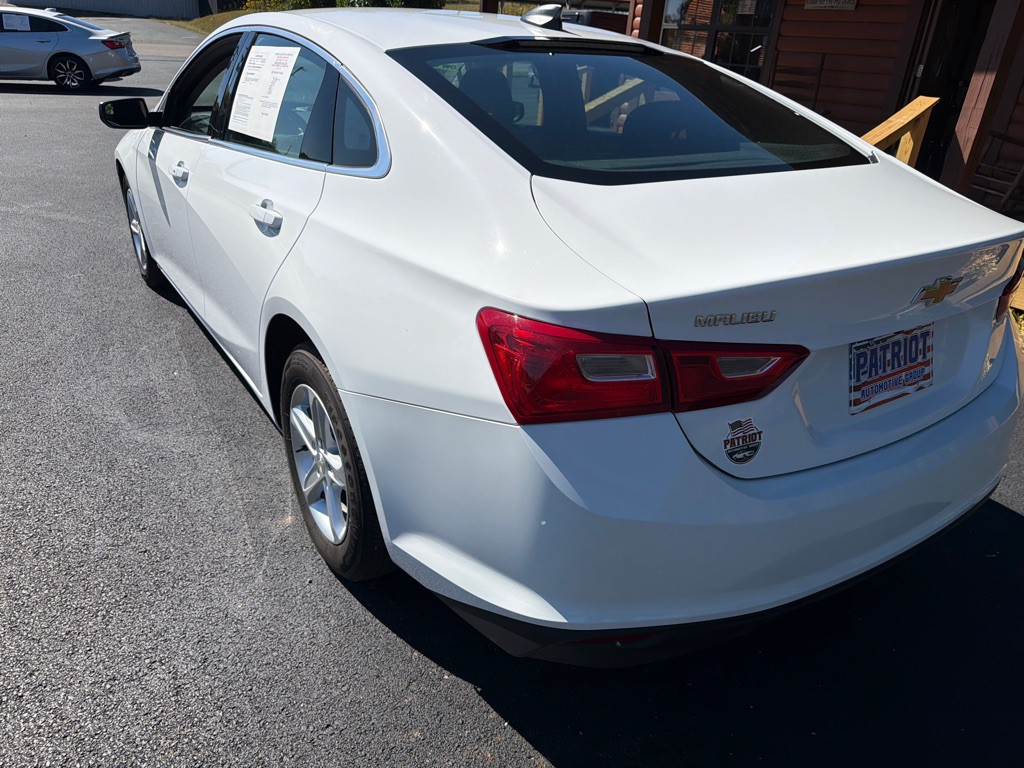 2025 Chevrolet Malibu Image 12