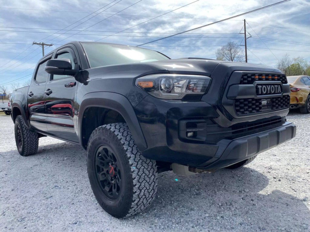2018 Toyota Tacoma Image 4