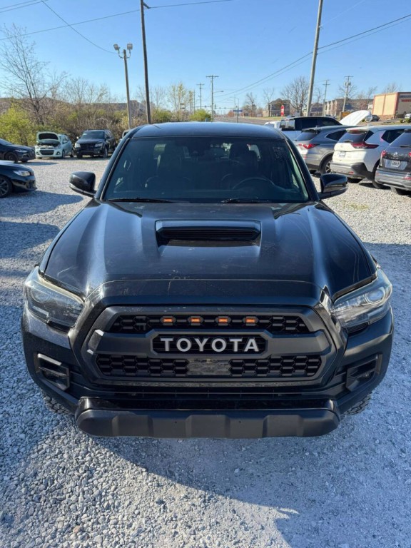 2018 Toyota Tacoma Image 11