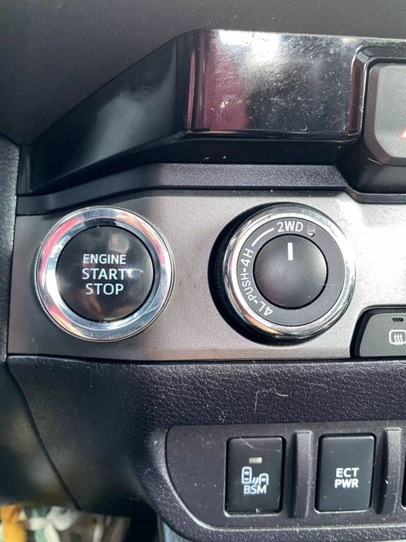 2018 Toyota Tacoma Image 28