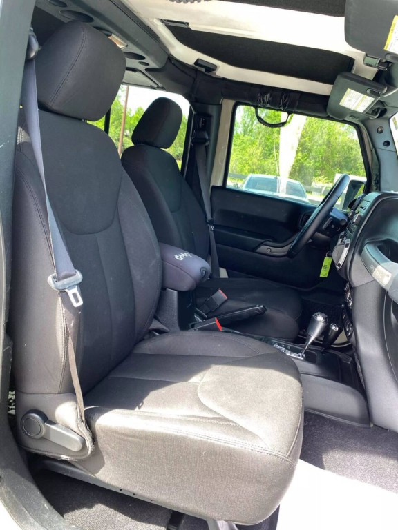 2017 Jeep Wrangler Unlimited Image 12