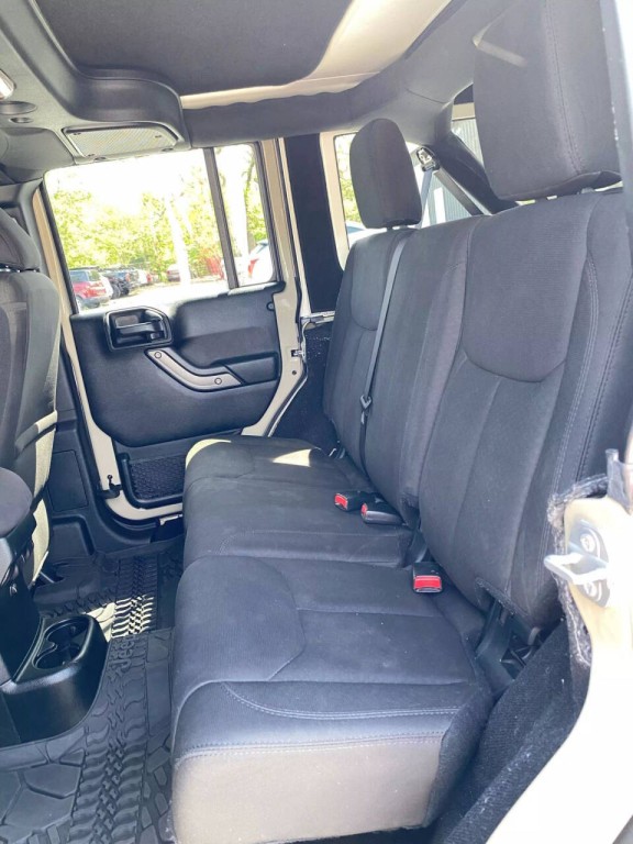 2017 Jeep Wrangler Unlimited Image 13