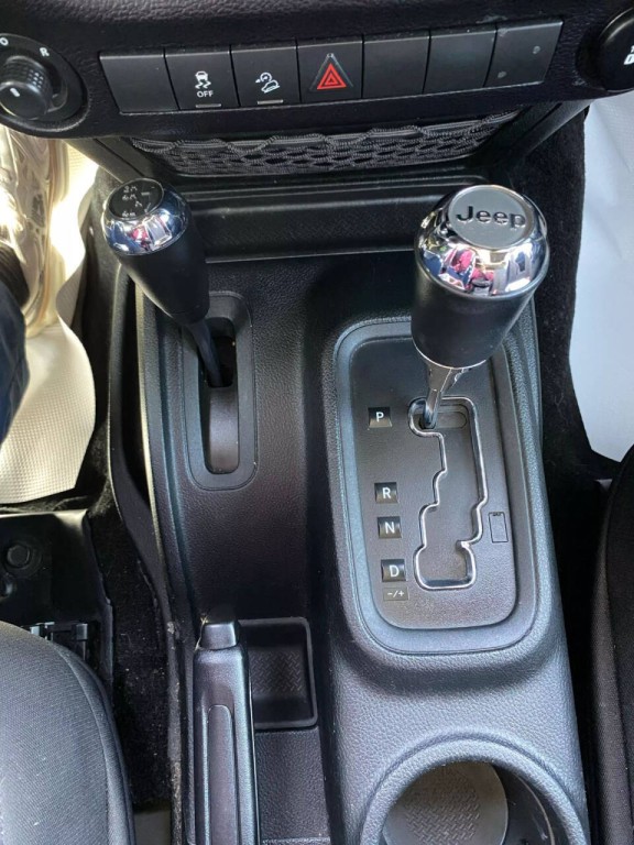 2017 Jeep Wrangler Unlimited Image 20