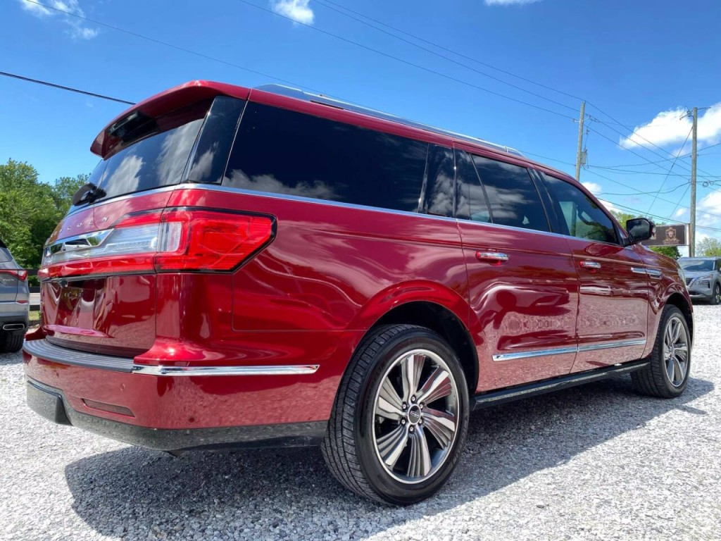 2019 Lincoln Navigator Image 3