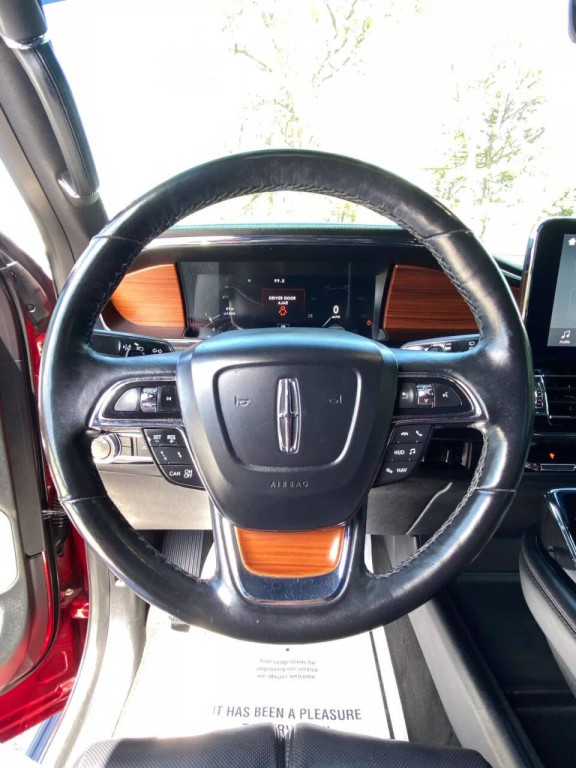 2019 Lincoln Navigator Image 14
