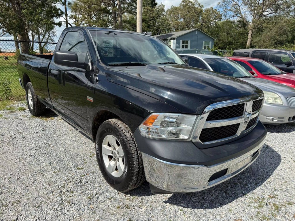 2017 RAM 1500 Image 3