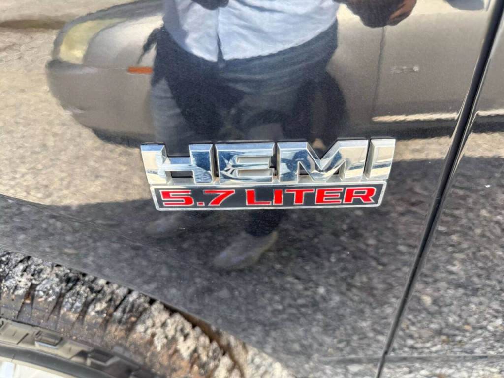 2017 RAM 1500 Image 8