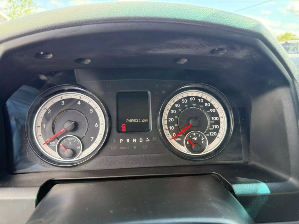 2017 RAM 1500 Image 9