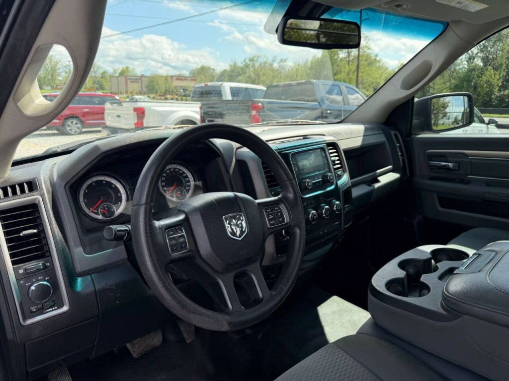 2017 RAM 1500 Image 10