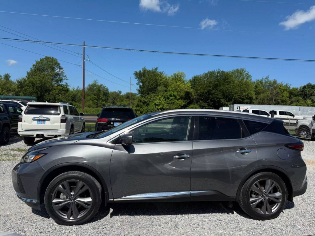 2023 Nissan Murano Image 2