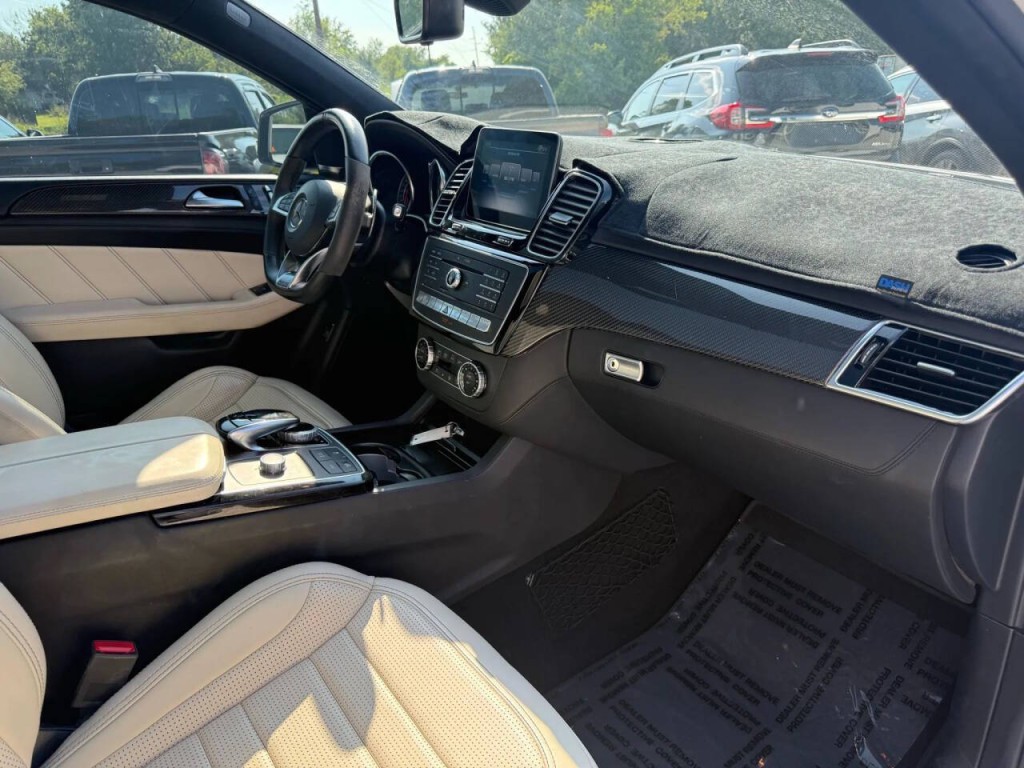 2019 Mercedes-Benz GLE-Class Image 12