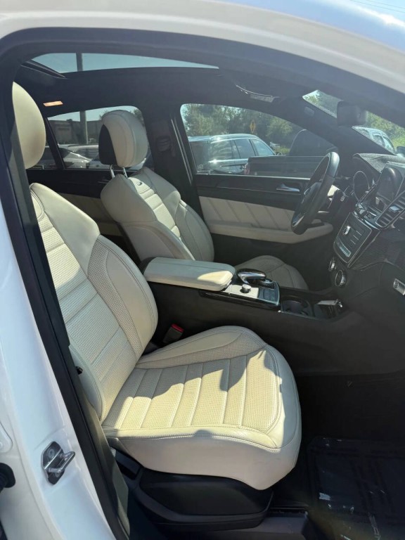 2019 Mercedes-Benz GLE-Class Image 13
