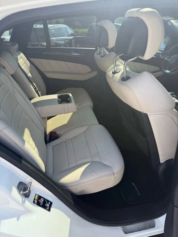 2019 Mercedes-Benz GLE-Class Image 14