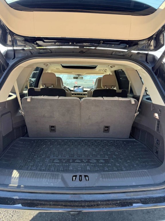 2020 Lincoln Aviator Image 12