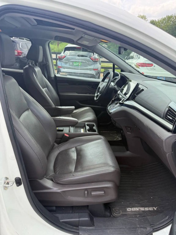 2018 Honda Odyssey Image 8