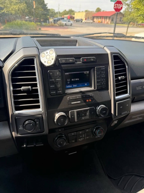 2017 Ford F-250 Image 12