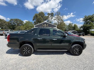 Image for 2013 Chevrolet Avalanche LT Black Diamond Crew Cab Pickup ID: 6880814