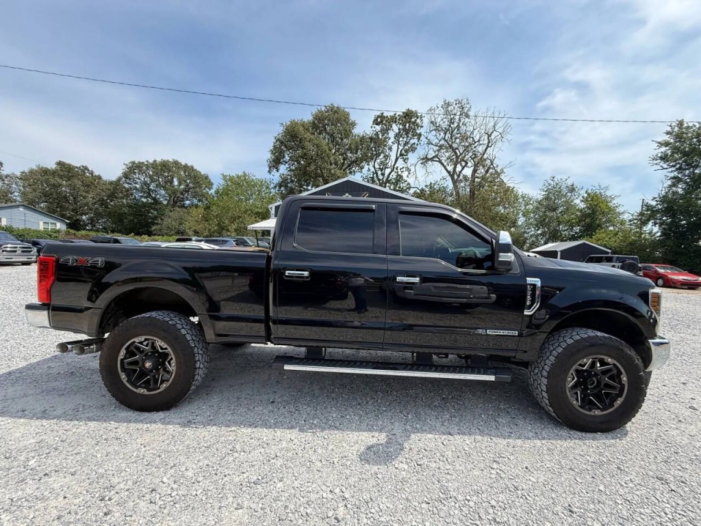 2018 Ford F-250 Image 1