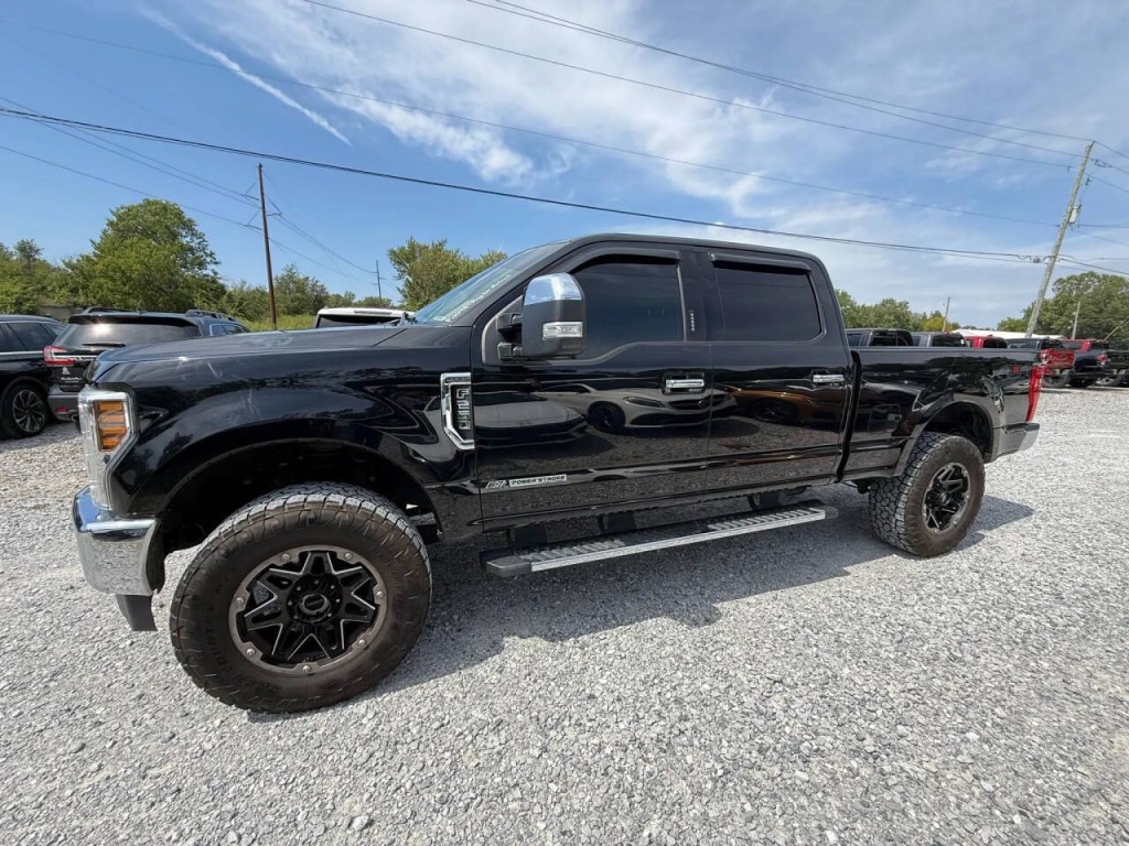 2018 Ford F-250 Image 2