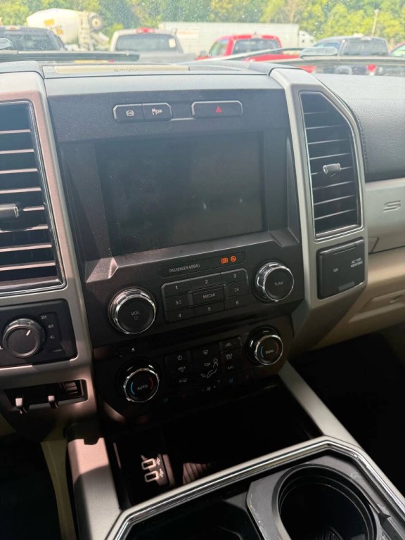 2018 Ford F-250 Image 16