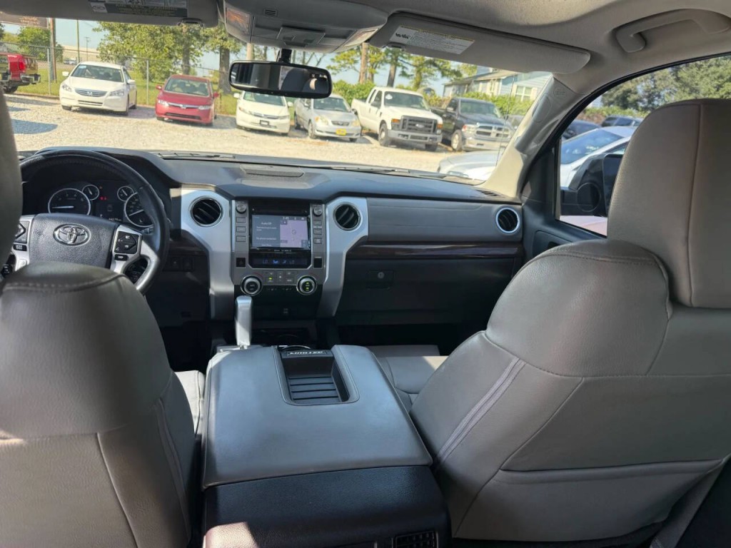2014 Toyota Tundra Image 10