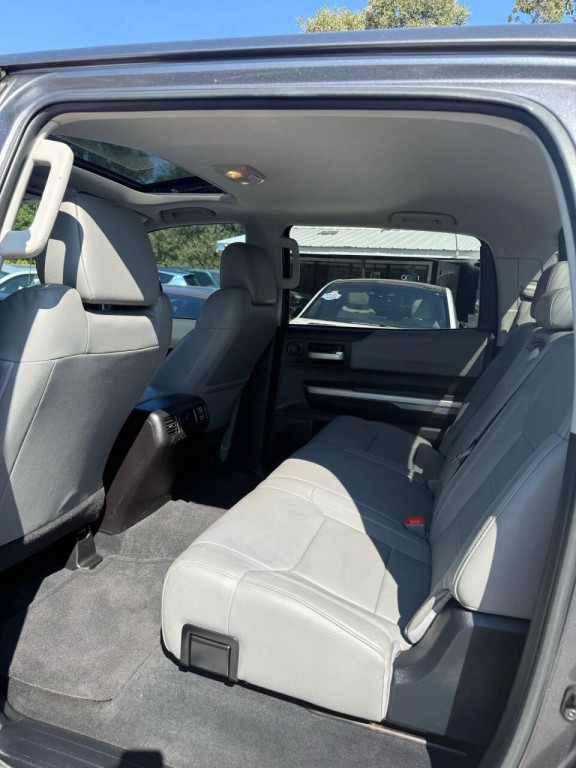 2014 Toyota Tundra Image 11
