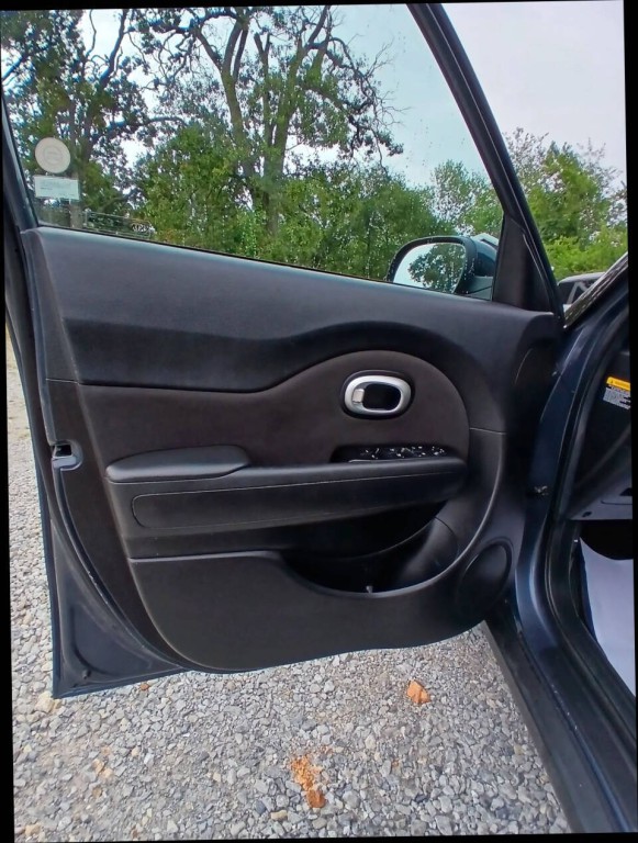 2015 Kia Soul Image 8