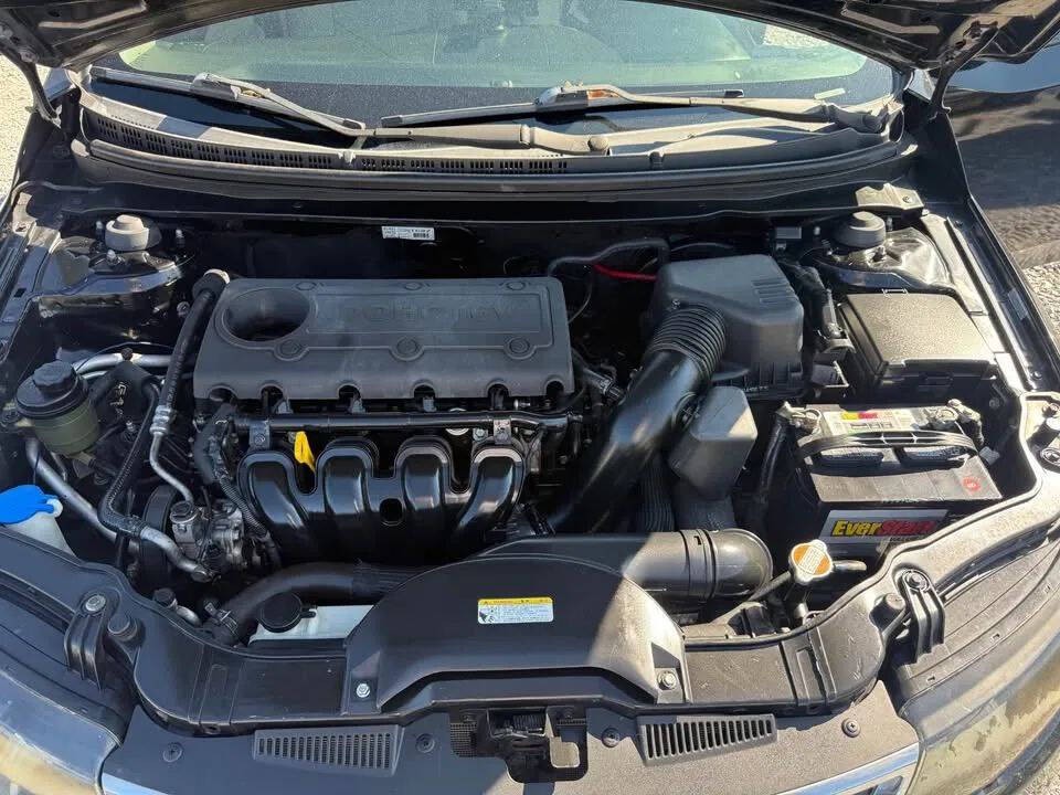2010 Kia Forte Image 5