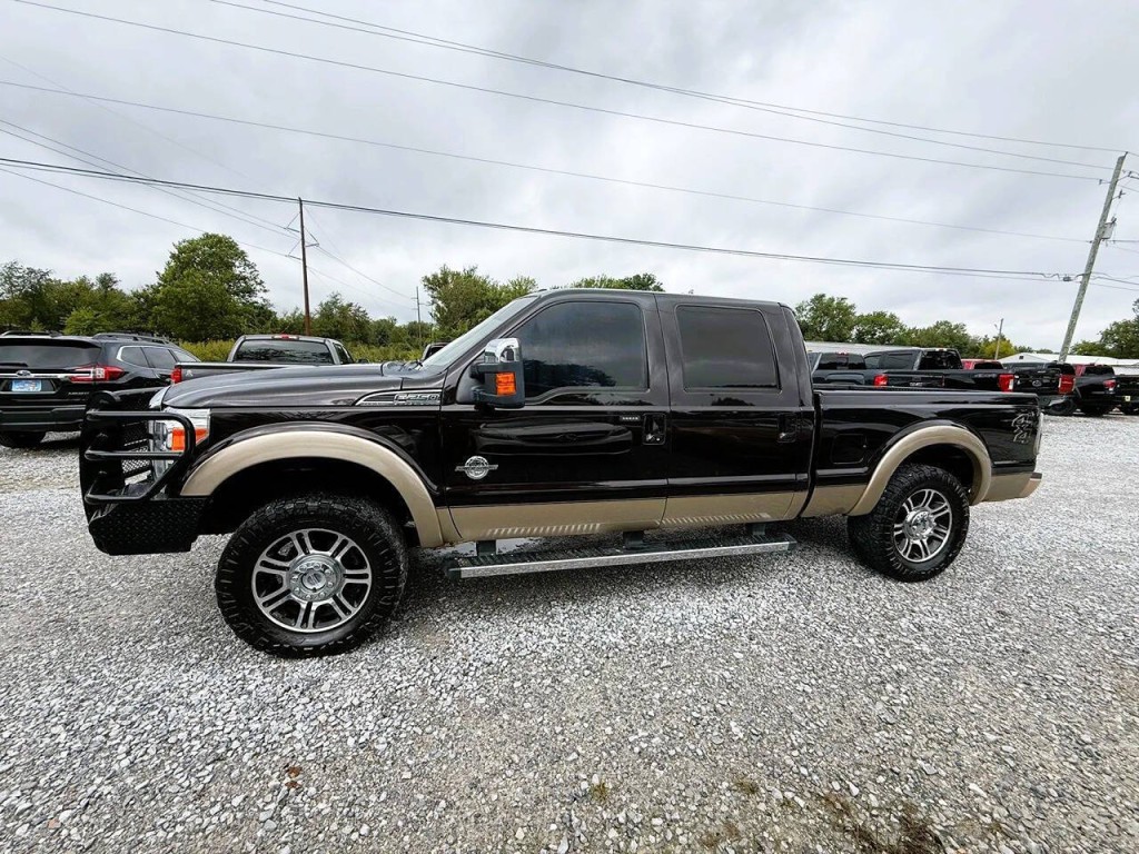 2013 Ford F-250 Image 2