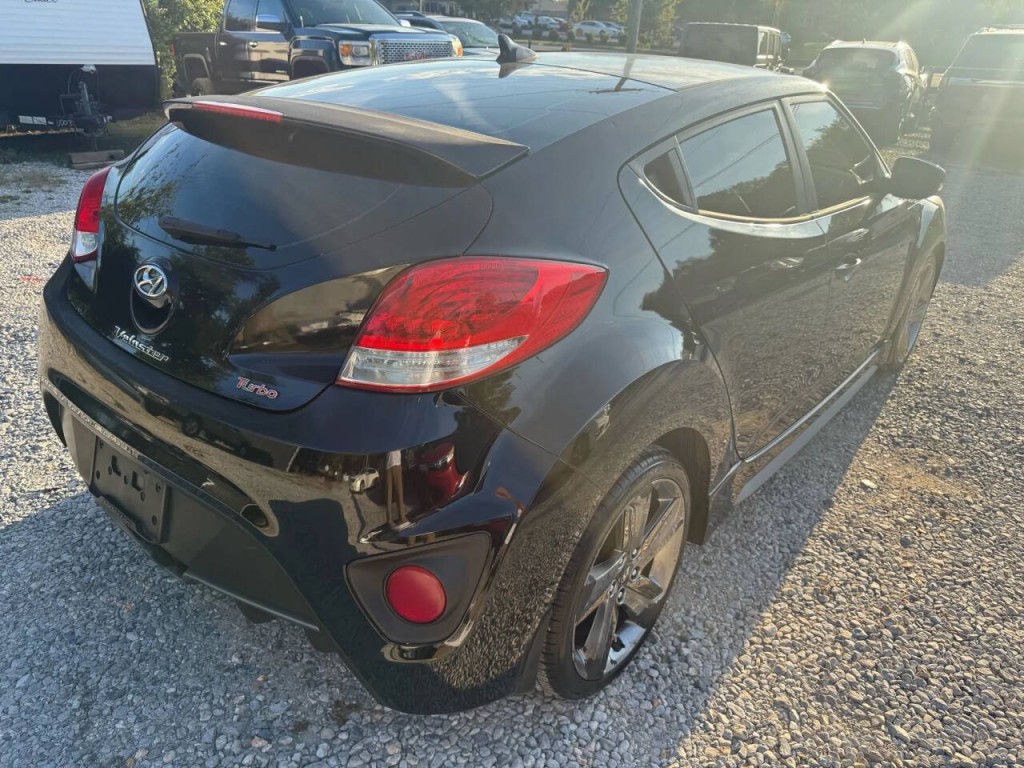 2013 Hyundai Veloster Image 7